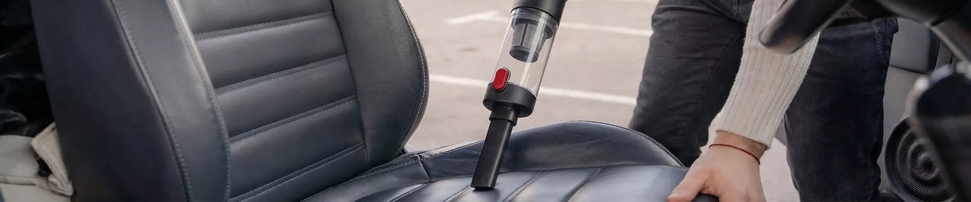 Aspirator de mână